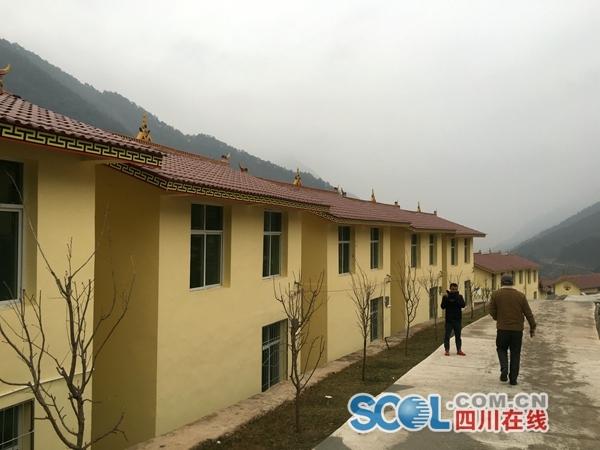 大山里走出第一位女大学生 曾被劝:放羊是第一位