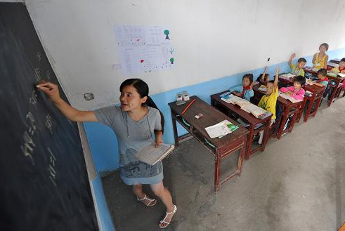 促进随迁子女就读学校教师专业发展迫在眉睫