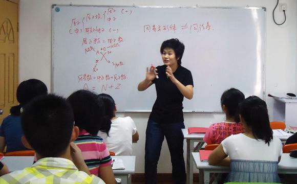 上海暑假辅导班高考改革后数理化补习依旧火热
