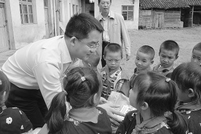 12年为何未强撤一所农村校--湖南省泸溪县保障