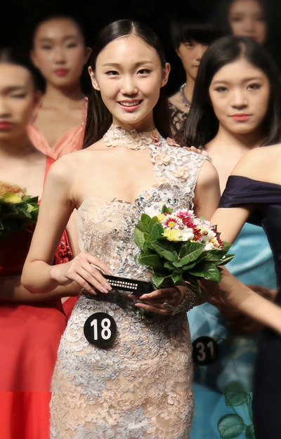 国职新面孔高中生蝉联2015北京中职模特大赛一等奖