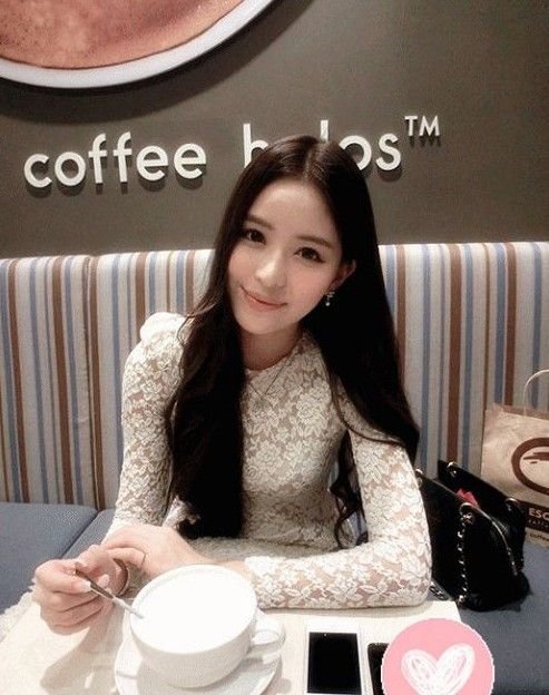 高校清纯校花pk 海量<em>美女</em>照直逼<em>艺考生</em>_教育_
