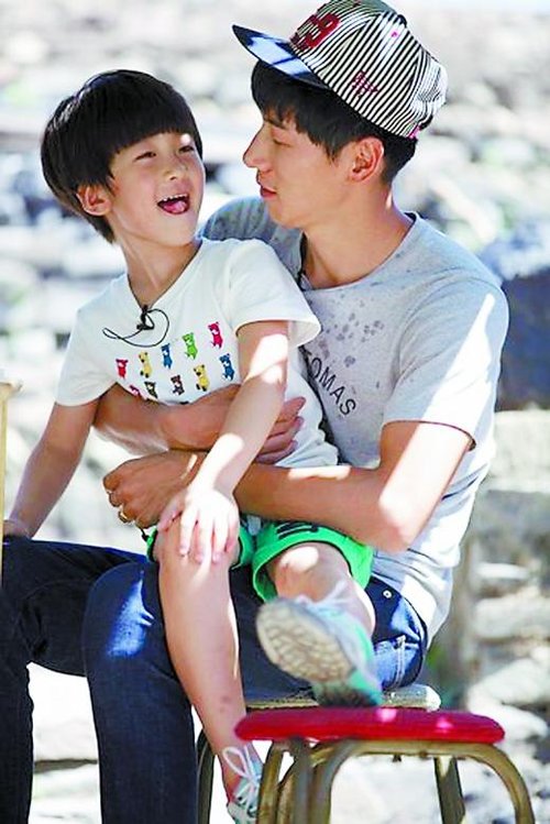 《爸爸去哪儿》逆袭成功 收获零差评高口碑(图)_教育_腾讯网