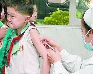 那些年打针我们也痛过哭过 就是没有这样萌过