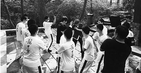 �㽭һ���п���ӽ���� ��Ҷ������������ʦ��