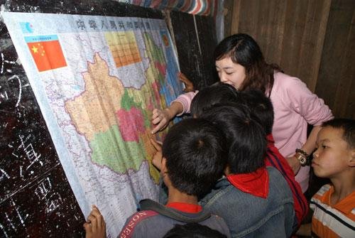 大学生支教面临困境 模式亟需转变实现可持续