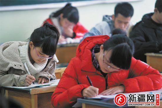 新疆资深教师指导高考学生如何备战自主招生