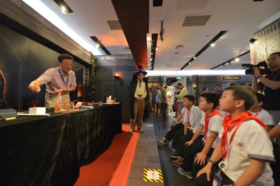 索尼探梦主题展科学实验广场开幕