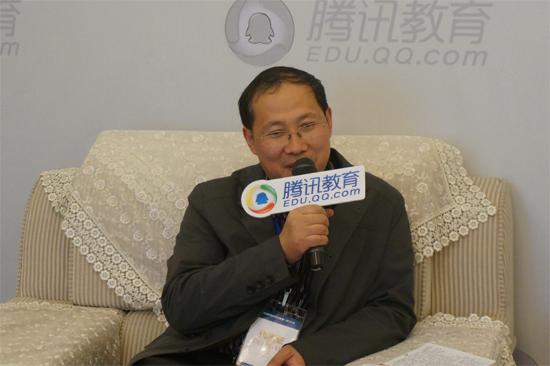 杨志冲:好学校需要有文化 打造自己的德育品牌_教育_腾讯网