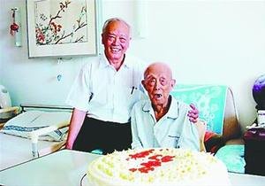 季羡林之子起诉北大要求返还其父文物字画577件 季羡林之子起诉北大要求返还其父文物字画577件