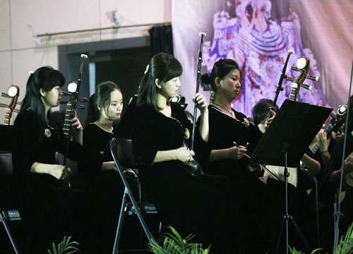 西安外事学院经典民乐奏响校庆年华彩乐章