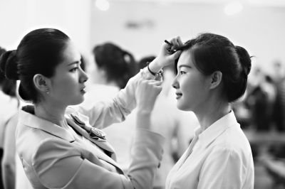 <em>空姐</em>招聘英语<em>要求</em>过六级 吓退求职美女_教育_