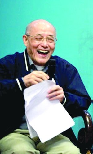 爱因斯坦为何吐舌头? 传记译者修订原著错误