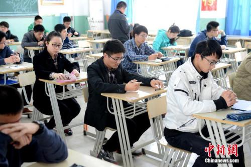 ��У��������½������ ����У���볡ȯ����Ҫɶ��