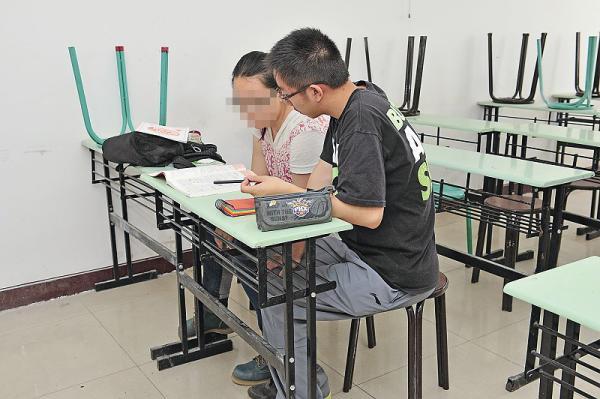 小学校内减负校外增负:代表委员热议“三点半”问题怎么破