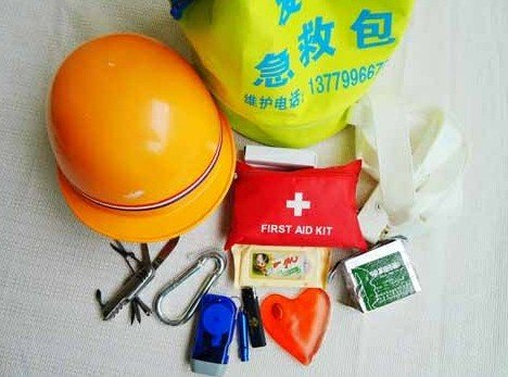 地震安全双语手册:地震突袭我们应该做些什么