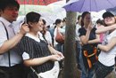 高考故事：身怀六甲美女教师感动师生(图)