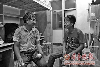 自学考入<em>聊大</em>音乐学院 42岁新生收废品攒学费