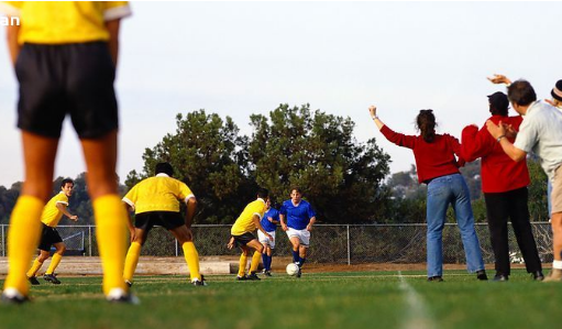 兰州中考体育考试启幕 新增足球运球项目