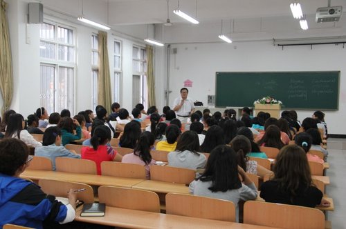 燕京理工学院名师一堂课 聘众多专家为特聘教