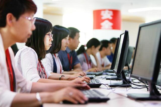 北京高考阅卷20.5万份 全科目网上阅卷确保安全