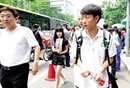 童星参加高考粉丝疯狂 女生追星现场落泪