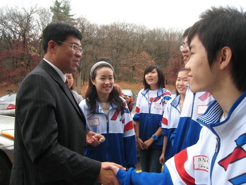 专访北京景山学校校长范禄燕 坚持一条道路