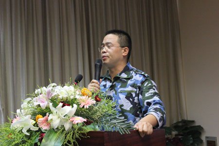 龙文教育武汉会议:强化教育服务职能