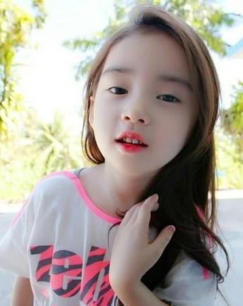 樱花小萝莉汉服萌照走红 盘点全球最萌萝莉 图_教育_腾讯网