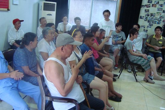 浙农大信息工程学院暑期社会实践敬老献爱心