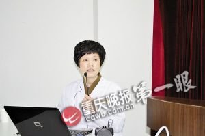 女大学生穿紧身裤穿出妇科病 时髦装束小心付