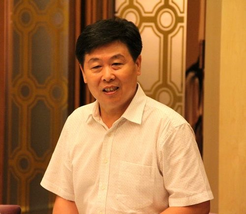 山东大学校长徐显明在北京与著名书画家座谈