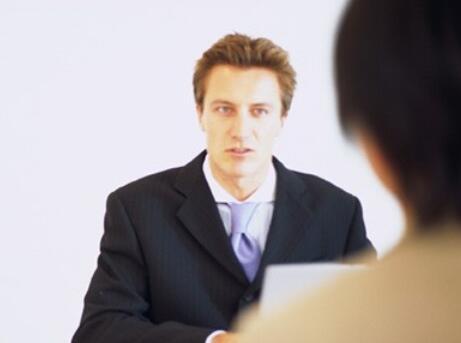 雅思口语如何达8分:自信发音敏锐反应保持微笑