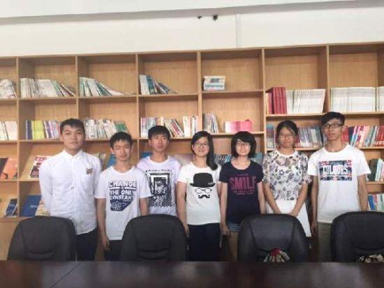 高考神校:8人进广东全省文理科前十名(图)