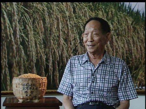 袁隆平执教《开学第一课》:九十岁时我还能干