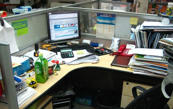职场英语:研究表明办公桌乱的员工效率更高?