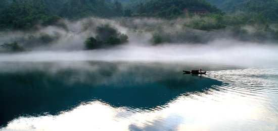 江湖再见 我遇见风起的地方藏有刀剑错落的痕迹