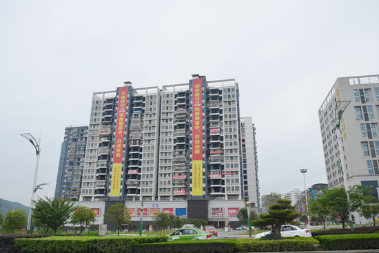 恩施国际商贸城白马服装城开业在即 品牌商家