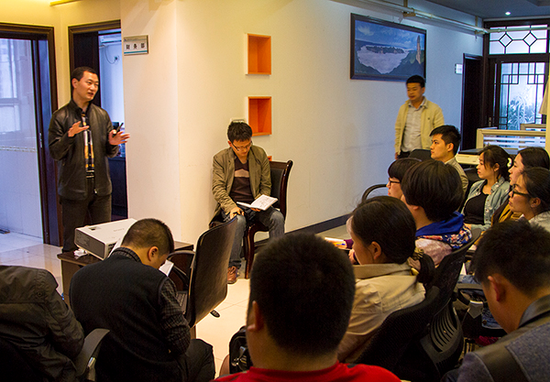 和润投资举办第一期员工内部培训_频道-恩施