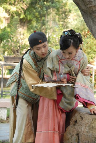 组图:《蒲松龄》剧照曝光 陈法拉反串勾引女孩