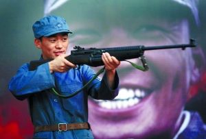 《顺溜》18日登陆央视 王宝强首演野性神枪手