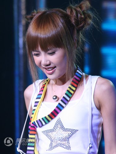 组图:盘点<em>快女</em>十大遗珠 <em>董贞</em>风格自成一派_八