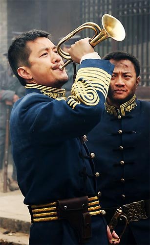 《关中枪声》：做回演员的李亚鹏 挺难