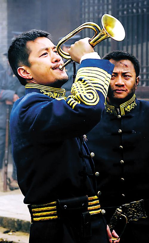 李亚鹏吼秦腔哑了嗓子 《关中枪声》成收视亚军
