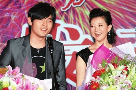 宋祖英周杰伦最后彩排照曝光 周董激动显结巴