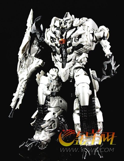 《变形金刚2》:商业成功满溢 童年味道流失