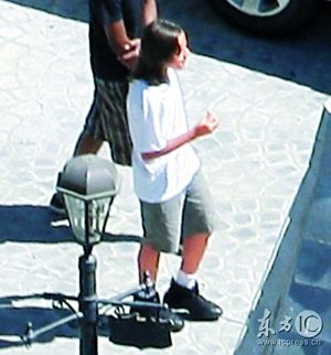 杰克逊7日洛杉矶举行葬礼 大儿子王子首度现身