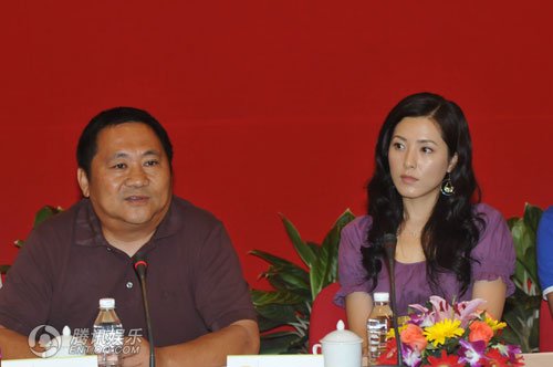 重拍剧《虾球传》上海关机 郑则仕挑战黑帮老