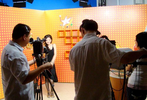 组图:《七仙女2》候选人录制视频现场曝光