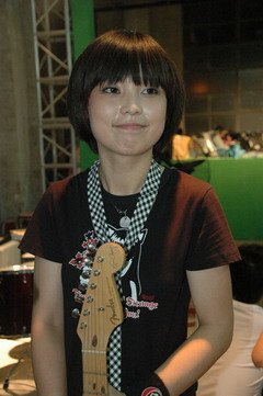 指人儿乐队吞鸭蛋